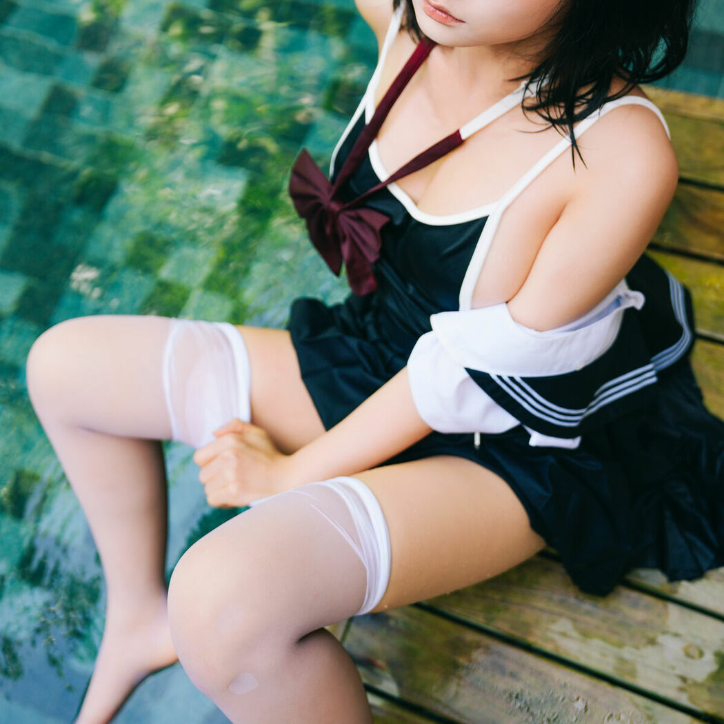 Coser@蠢沫沫 chunmomo – 2025年11月自拍 Part02 (72P)