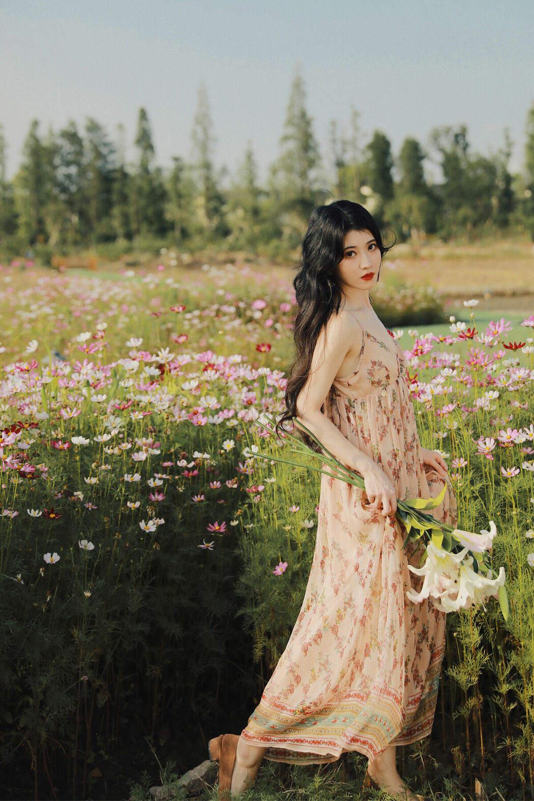 YiTuYu艺图语 Vol.9031 Dang Chu Jiao Ren Jia Xiao Tian Tian (14P)