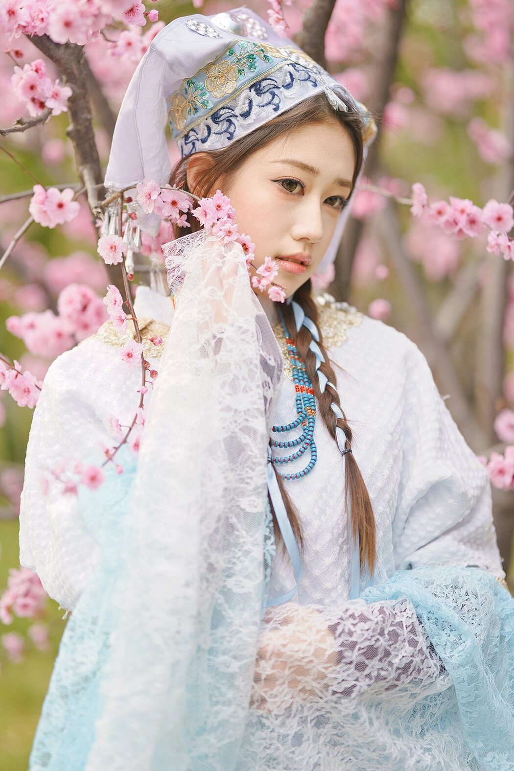 YiTuYu艺图语 Vol.9027 Zang Yi Tong (59P) Cover Photo