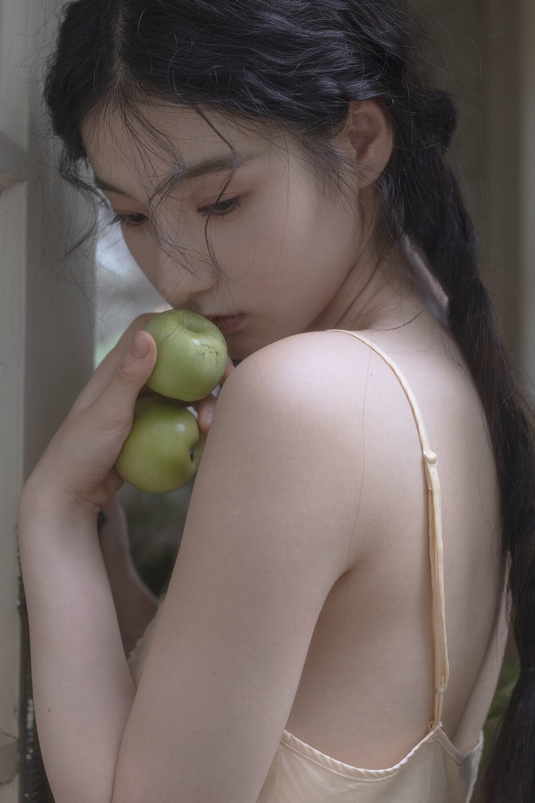 YiTuYu艺图语 Vol.9023 Tree (15P) Cover Photo