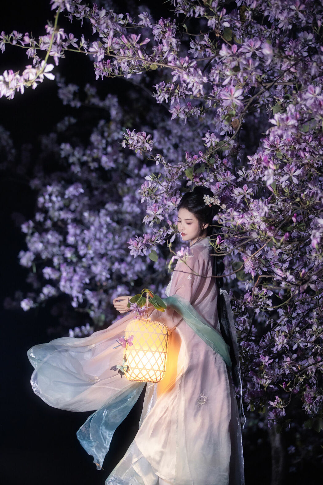 YiTuYu艺图语 Vol.9029 San Ye Jiang Jiang (22P)