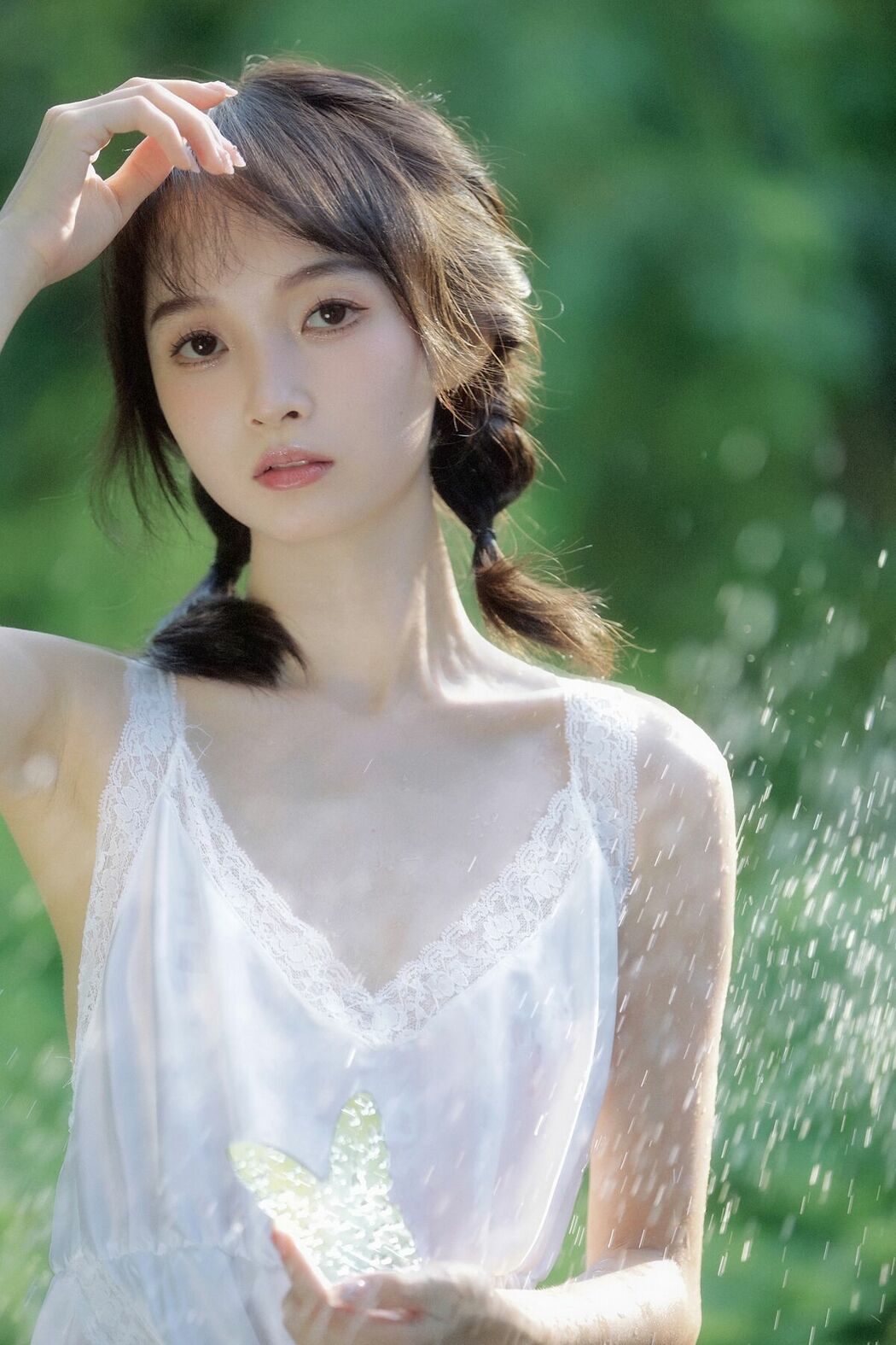 YiTuYu艺图语 Vol.9024 Wu Uzutaka Shojo (32P)