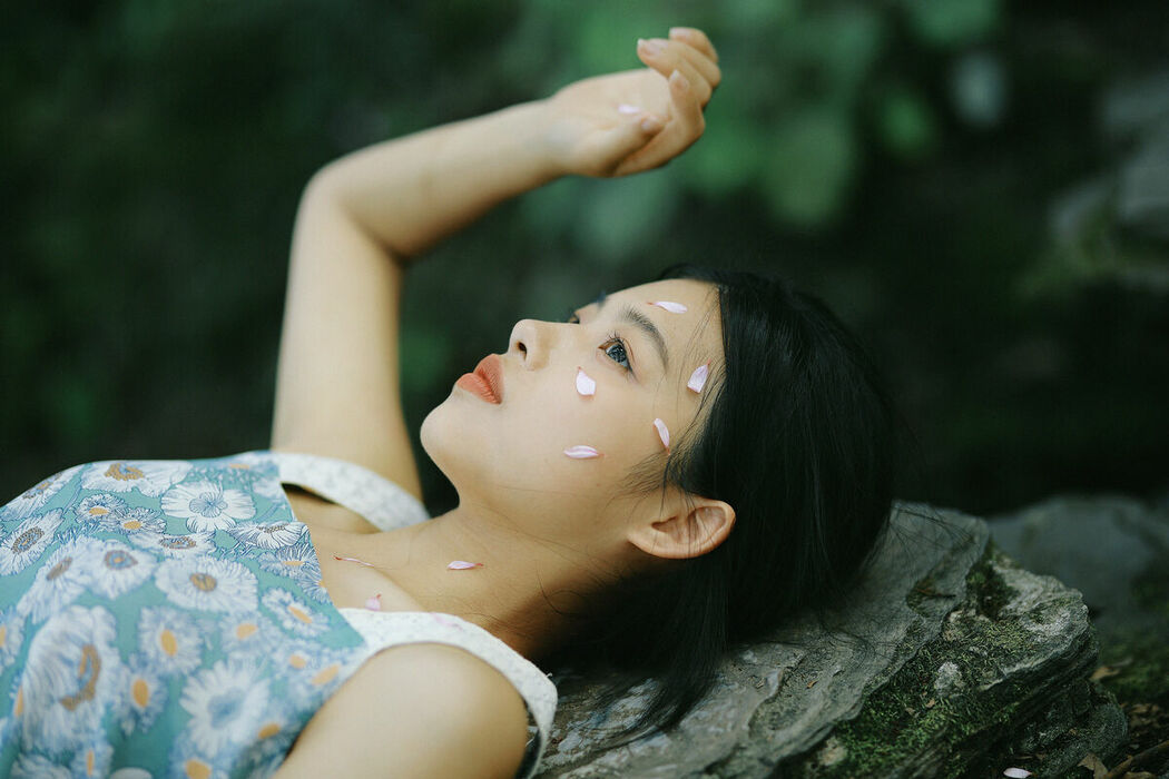 YiTuYu艺图语 Vol.9032 Long Xing Er (29P)