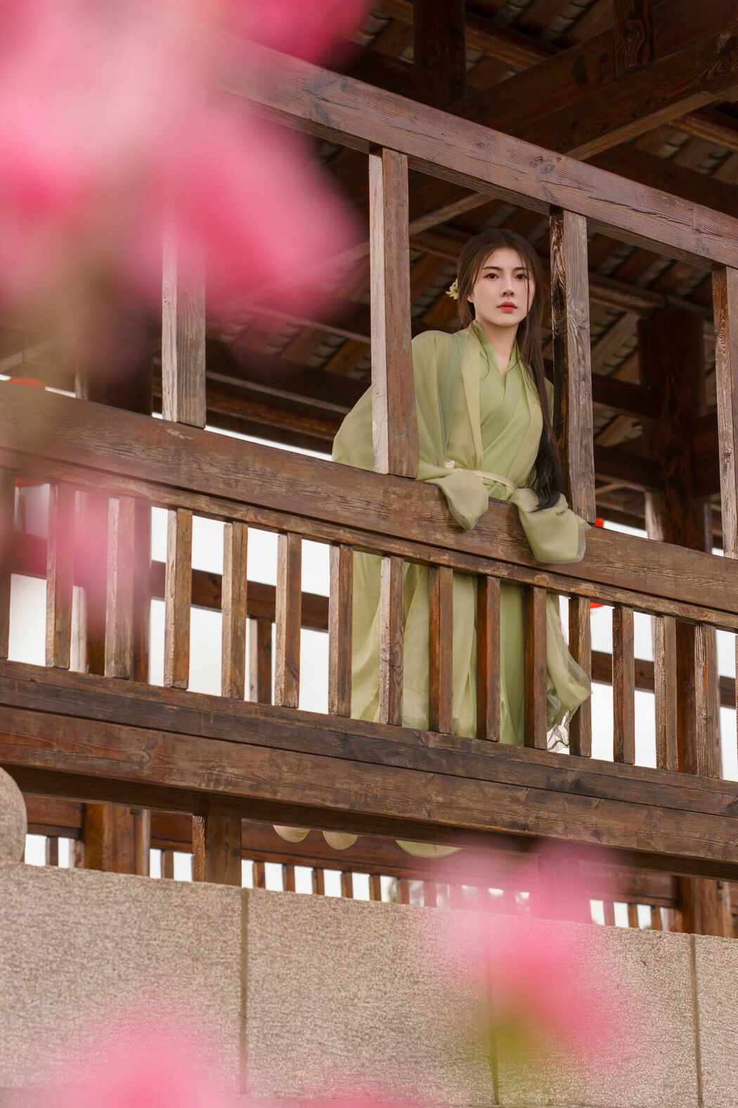 YiTuYu艺图语 Vol.9036 Ao Xiang Jo Shi (16P)