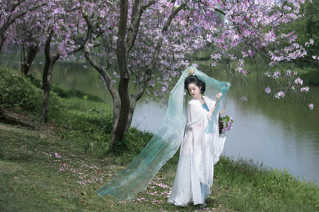 YiTuYu艺图语 Vol.9018 lsababe (39P)