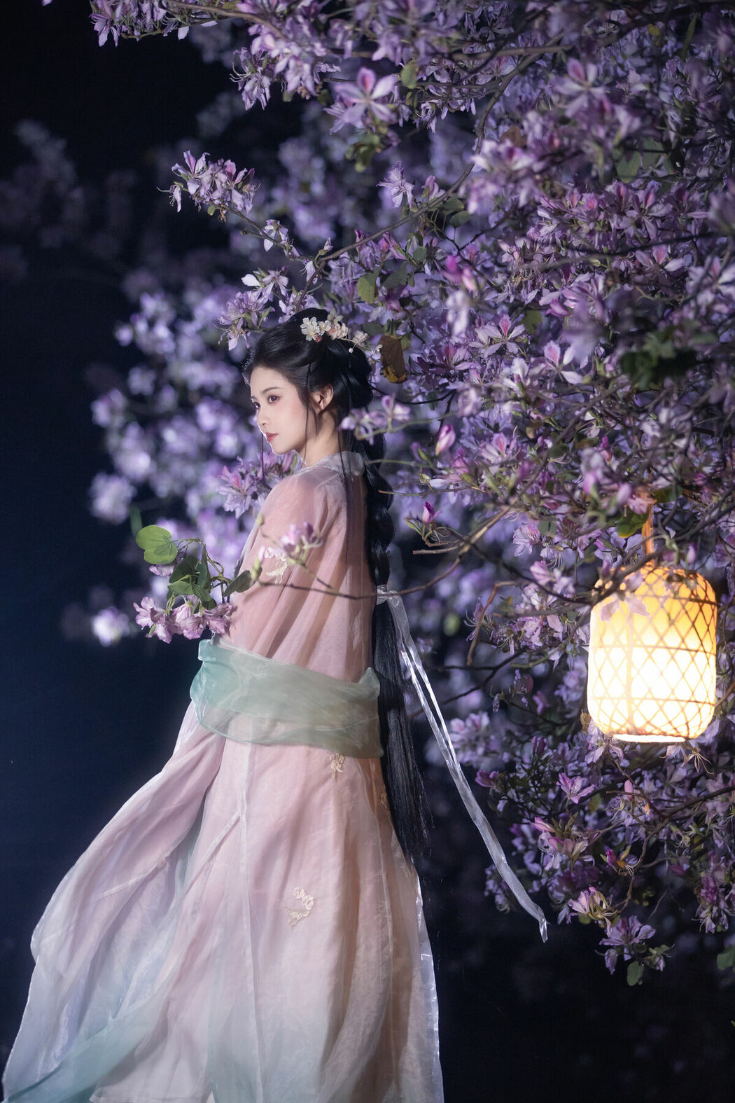 YiTuYu艺图语 Vol.9029 San Ye Jiang Jiang (22P)