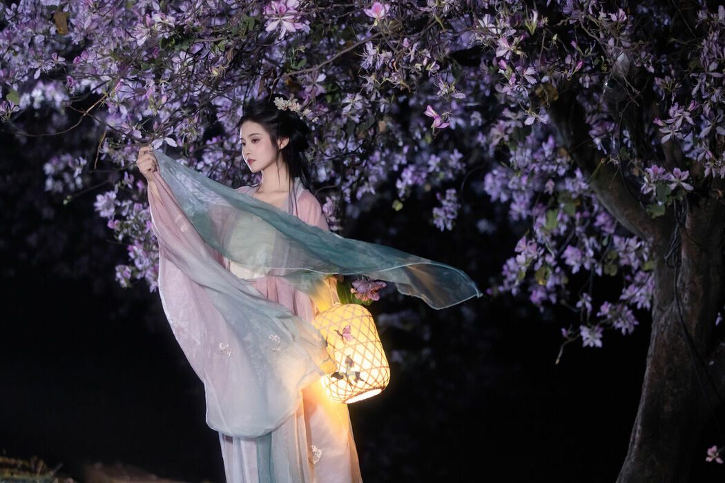 YiTuYu艺图语 Vol.9029 San Ye Jiang Jiang (22P)