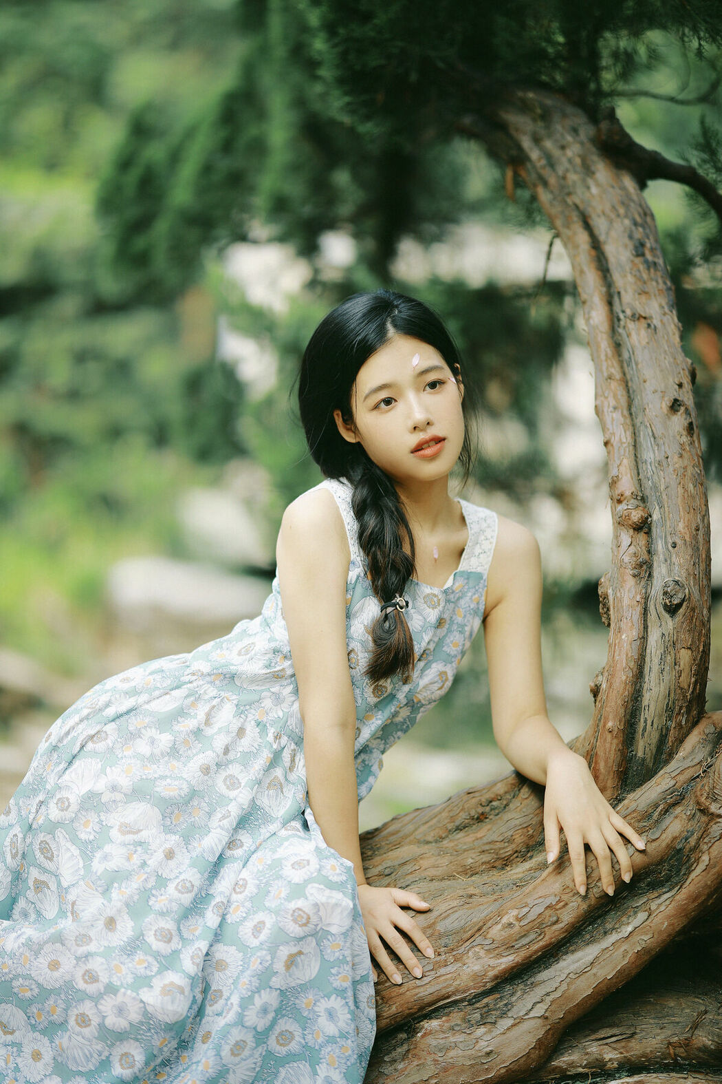 YiTuYu艺图语 Vol.9032 Long Xing Er (29P)