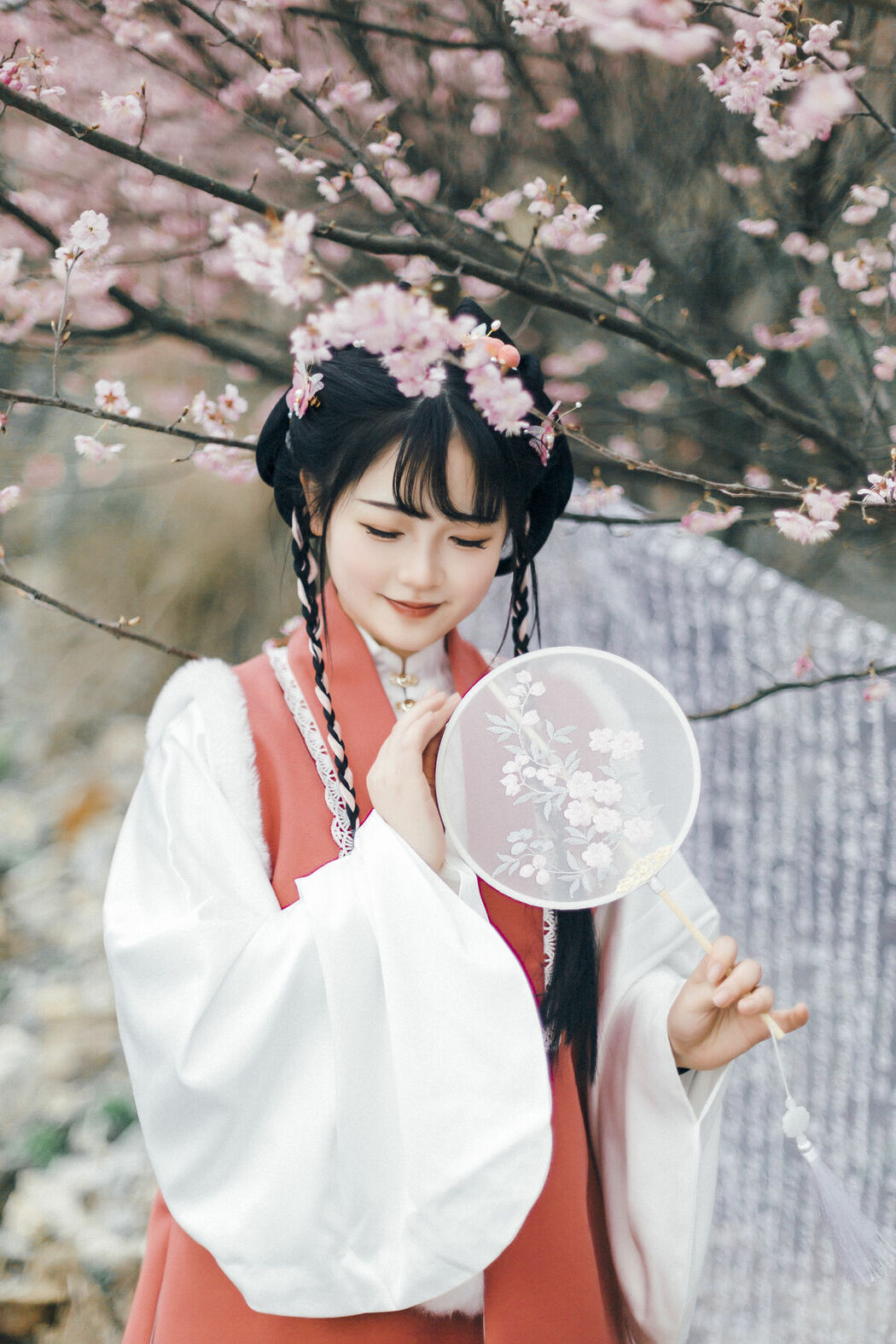 YiTuYu艺图语 Vol.9037 Qi Qi RY (19P)