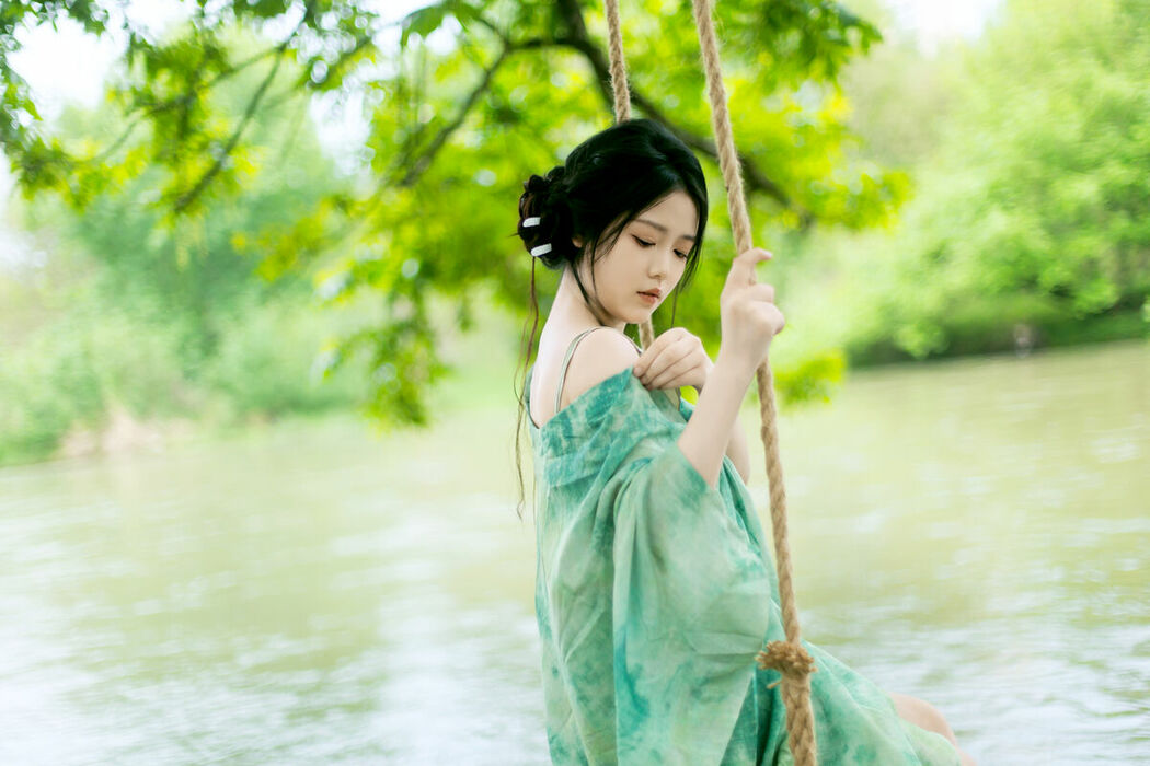 YiTuYu艺图语 Vol.9020 Qi Qi RY (26P)