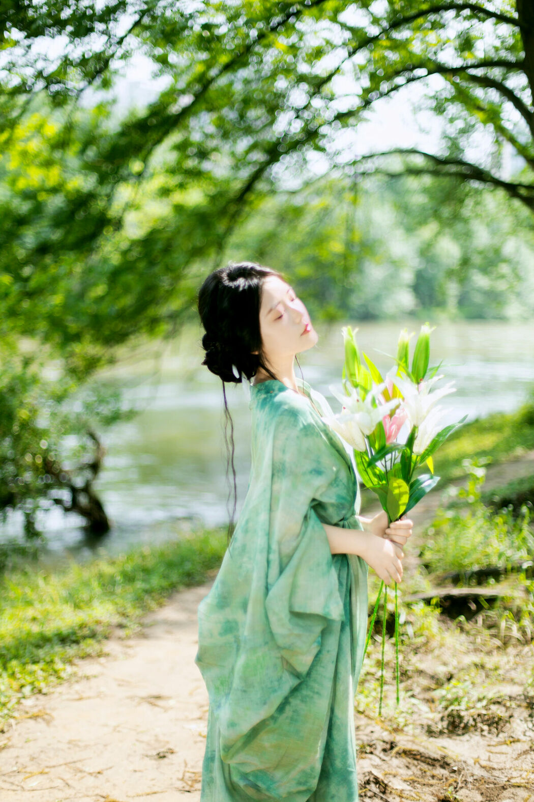 YiTuYu艺图语 Vol.9020 Qi Qi RY (26P)