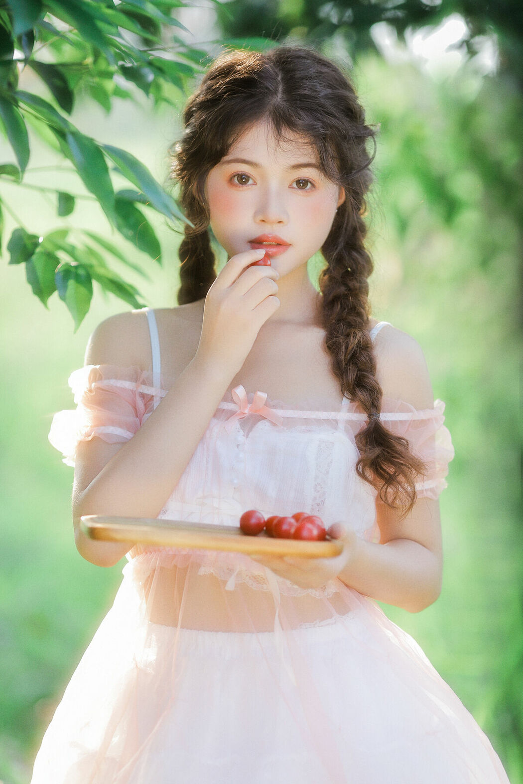 YiTuYu艺图语 Vol.9041 Tu Tu Xiao Tang (17P)