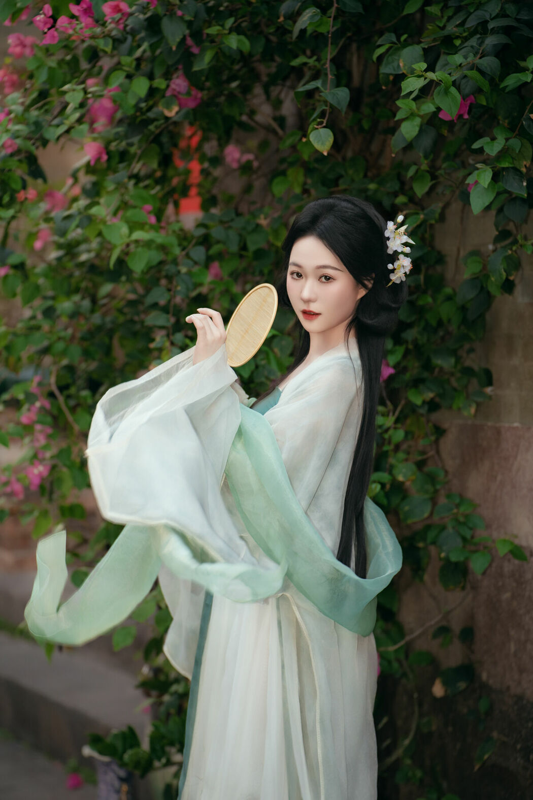 YiTuYu艺图语 Vol.9040 Wu Yue (26P)