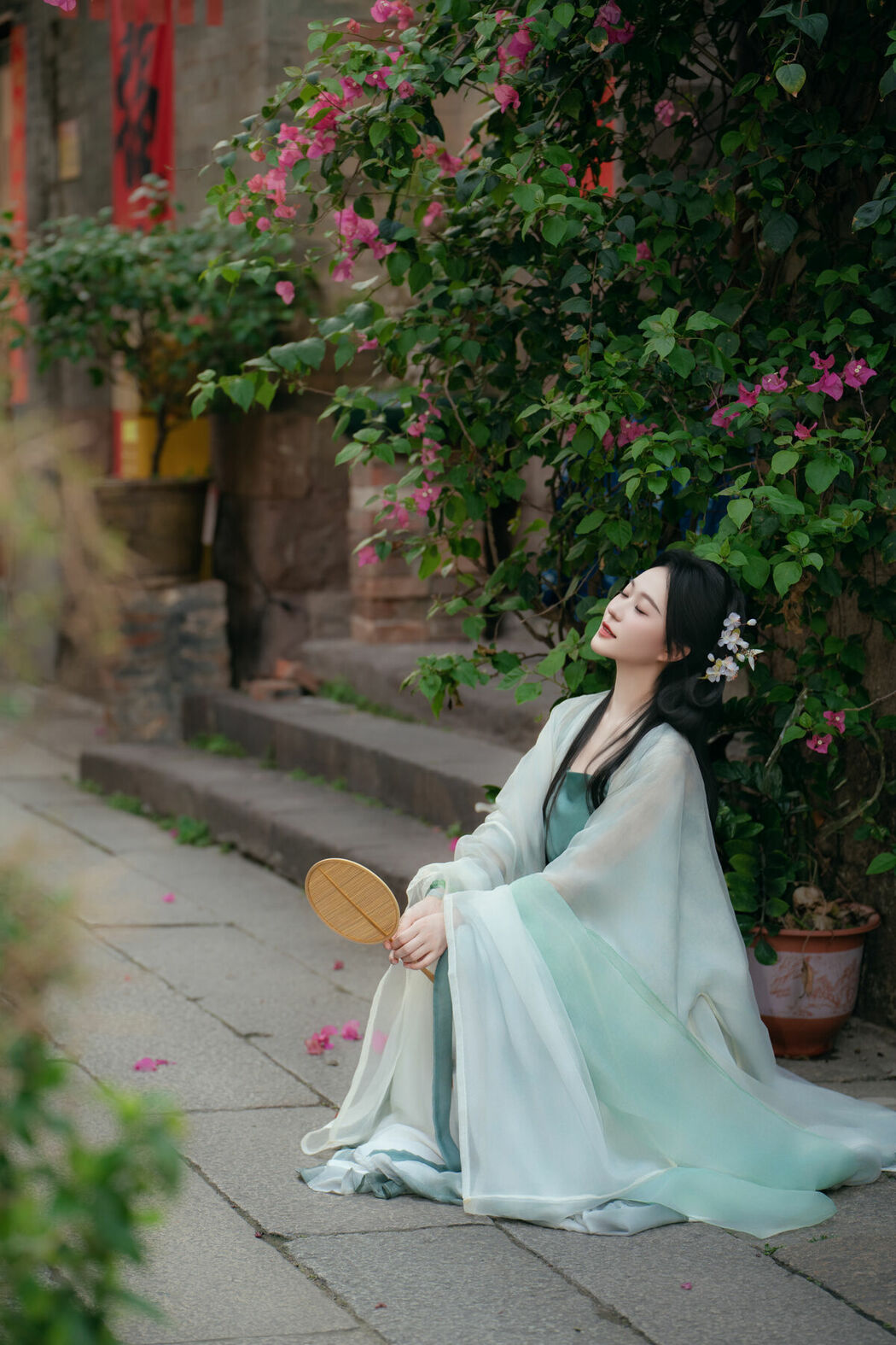 YiTuYu艺图语 Vol.9040 Wu Yue (26P)