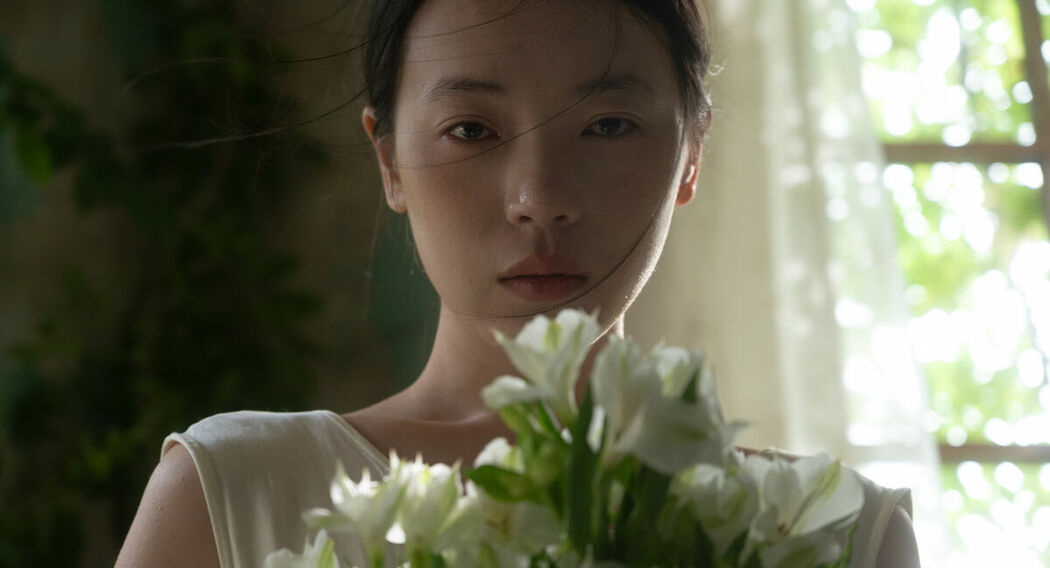 YiTuYu艺图语 Vol.9039 Cai Jing Fan (16P)