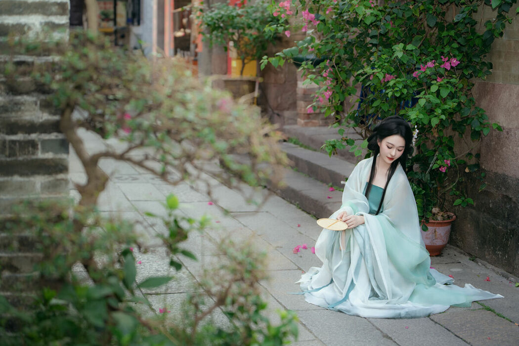 YiTuYu艺图语 Vol.9040 Wu Yue (26P)