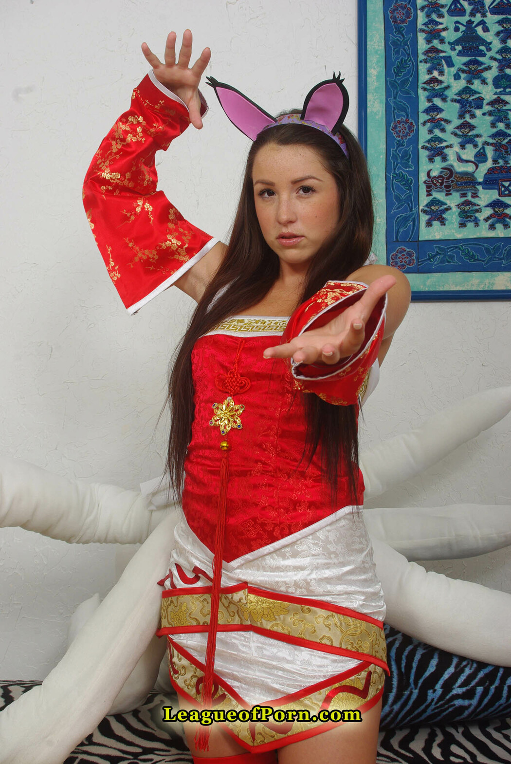 Getting down with Ahri - Lola Foxx