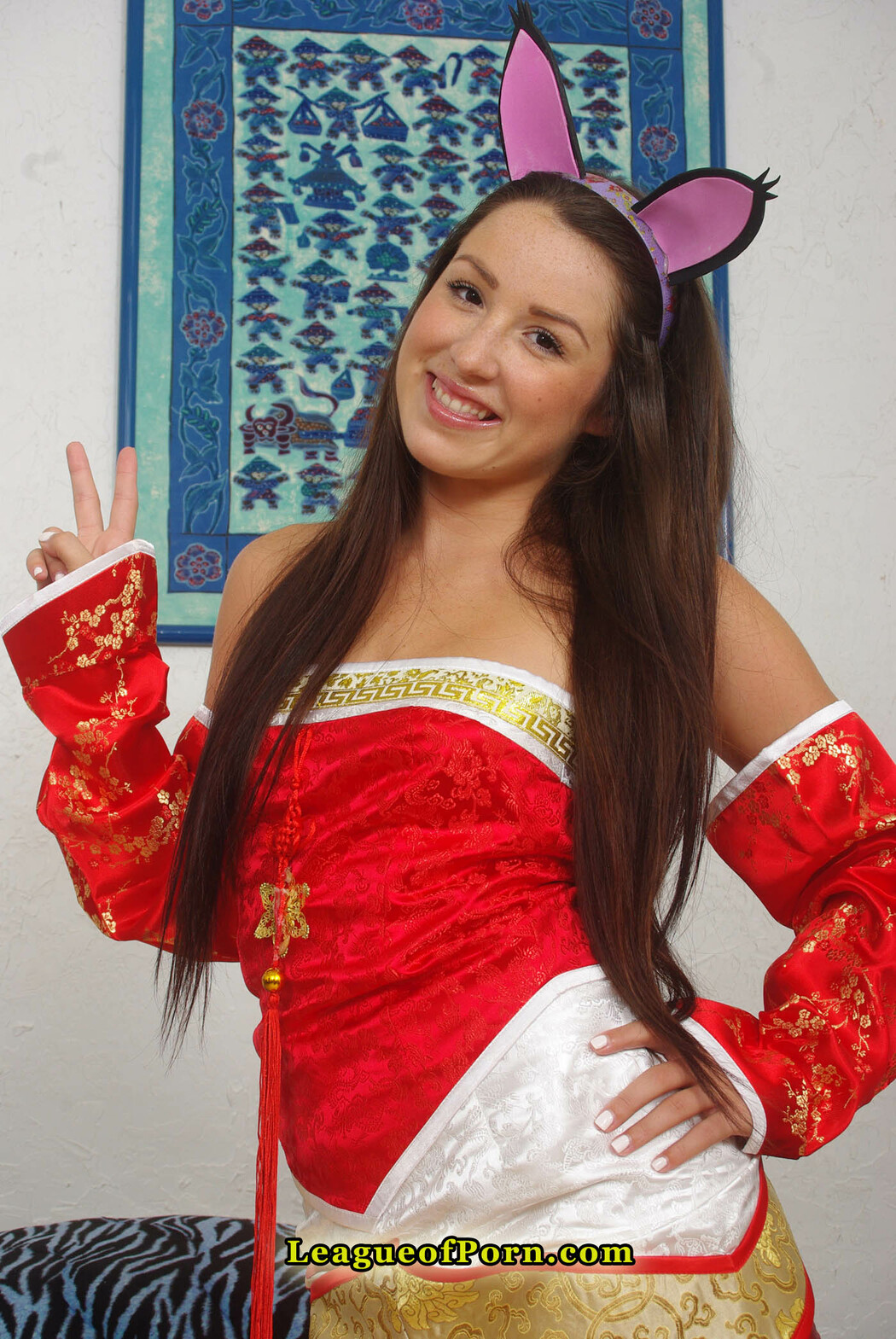 Getting down with Ahri - Lola Foxx