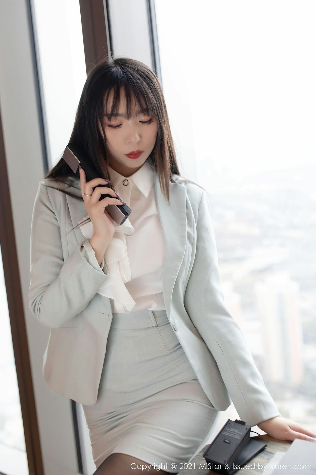 [MiStar] Vol.328 Waveletu &ndash; Workplace Uniform Black Silk OL Series