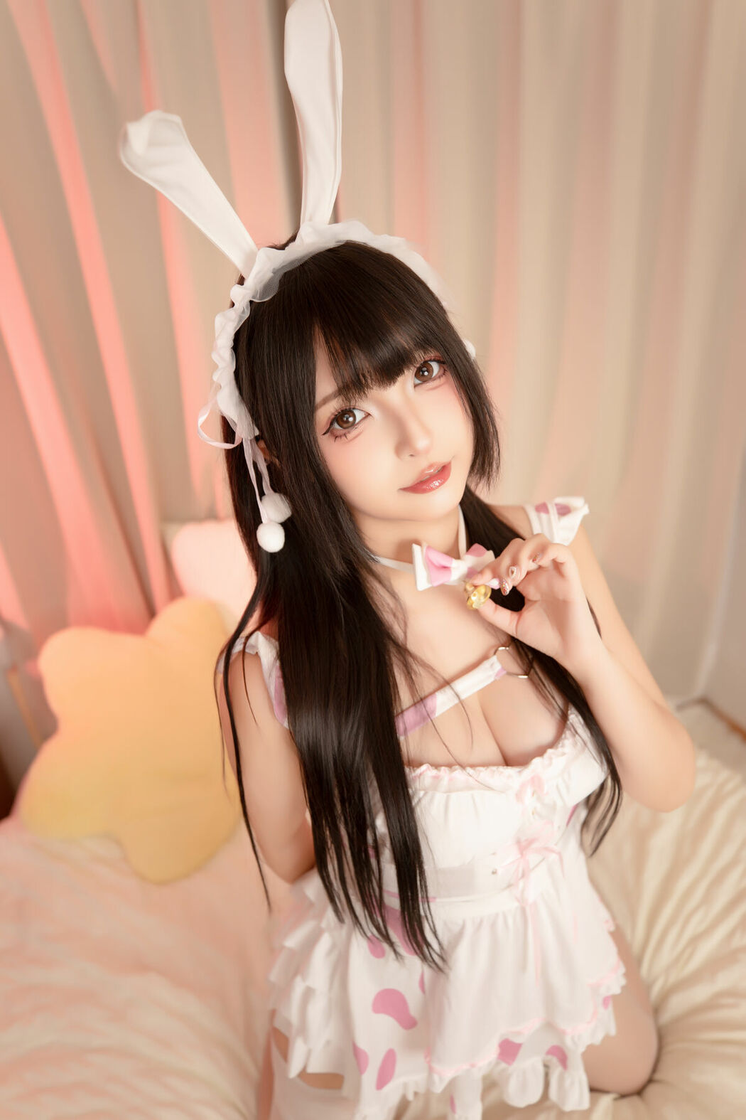Coser@神楽坂真冬 – 白丝兔绒 (76P – 2V)