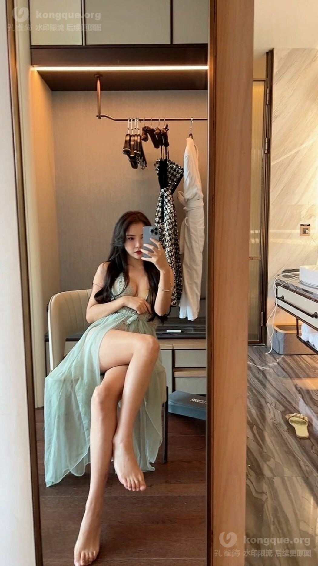 Coser@苏嫣嫣阿姨 – 蓝色薄纱裙 (39P – 4V)