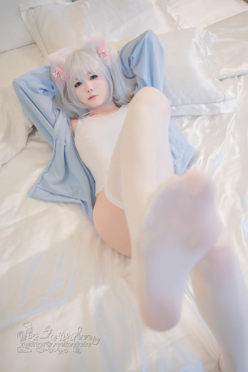Coser@黏黏团子兔 – 做你的猫 (57P – 1V)