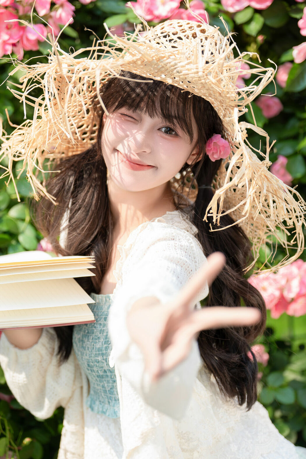 YiTuYu艺图语 Vol.9047 Xia Yu Xiao Nian (36P)