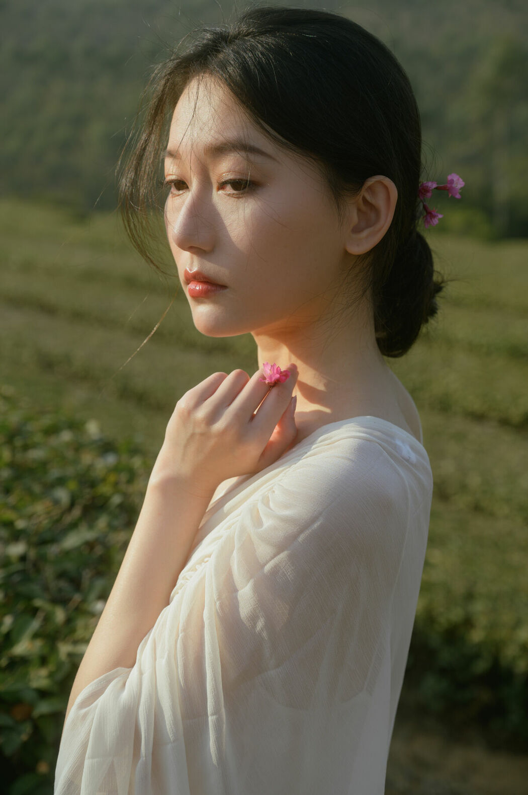 YiTuYu艺图语 Vol.9056 Xiao Yue (28P)