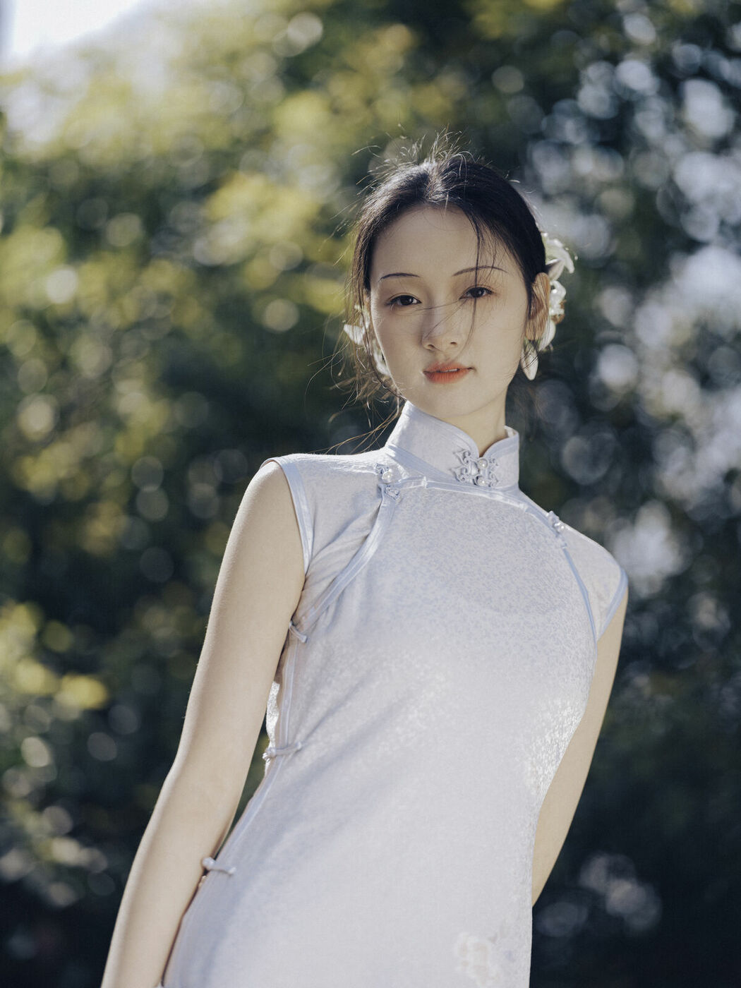 YiTuYu艺图语 Vol.9053 Yao Guai Na Li Tao (24P)