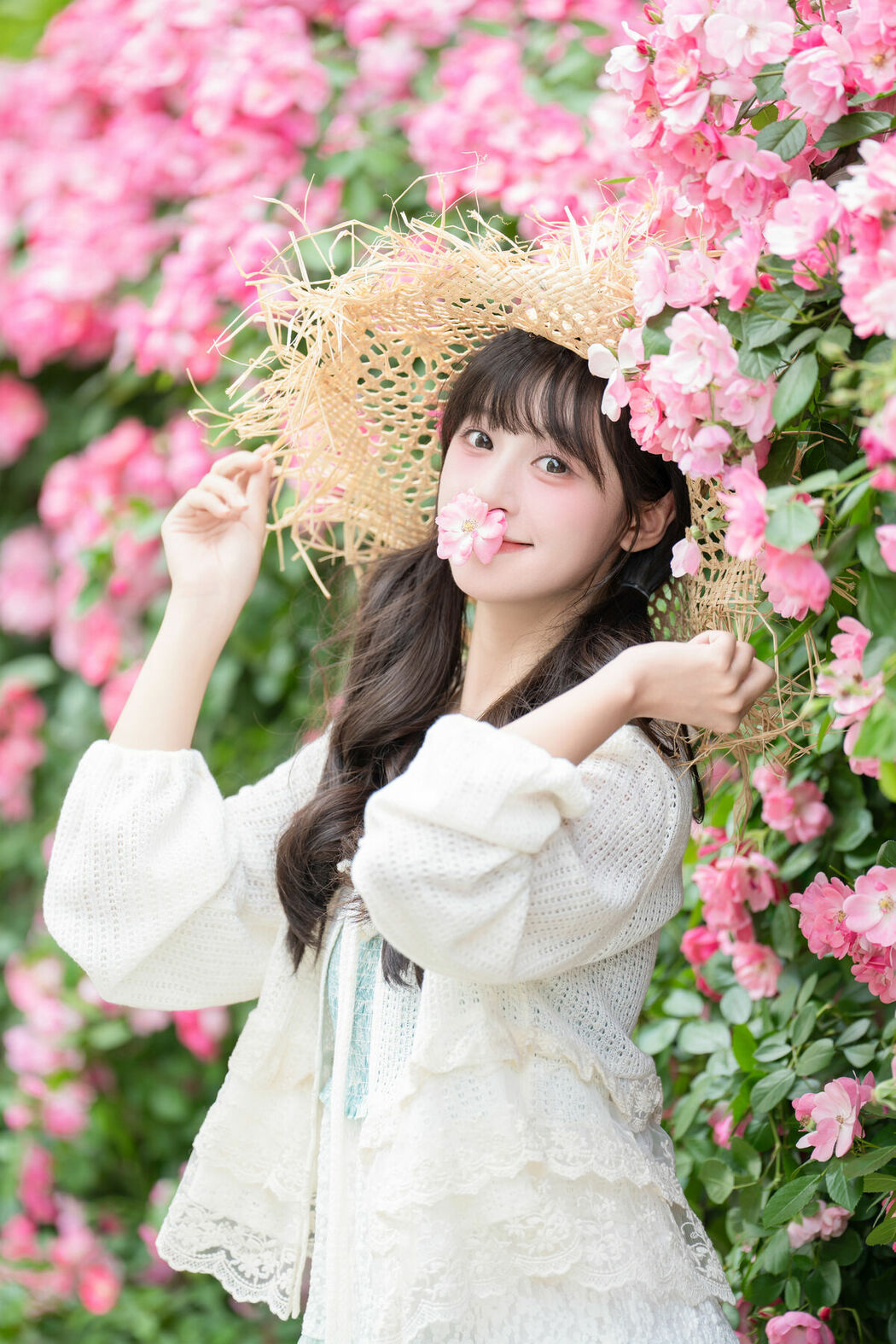 YiTuYu艺图语 Vol.9047 Xia Yu Xiao Nian (36P)