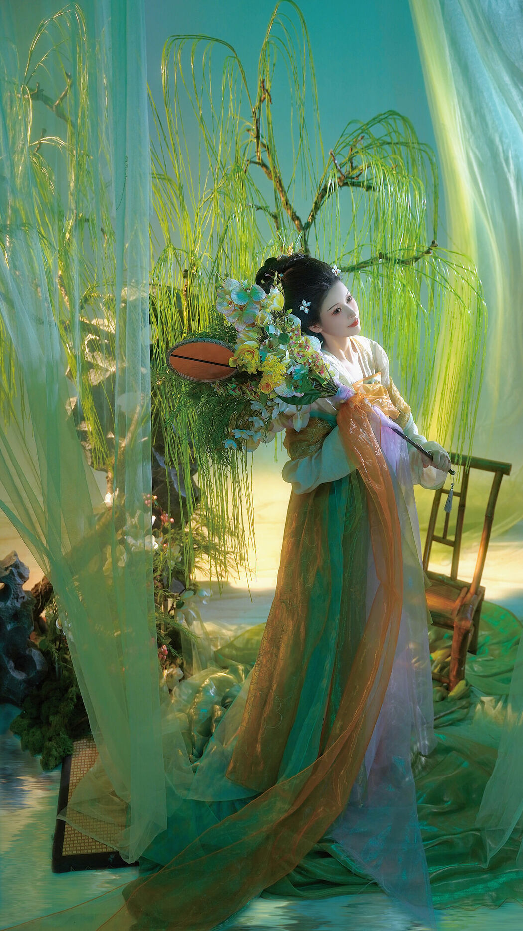 YiTuYu艺图语 Vol.9057 Qi Miao Wei Wei VV (18P)