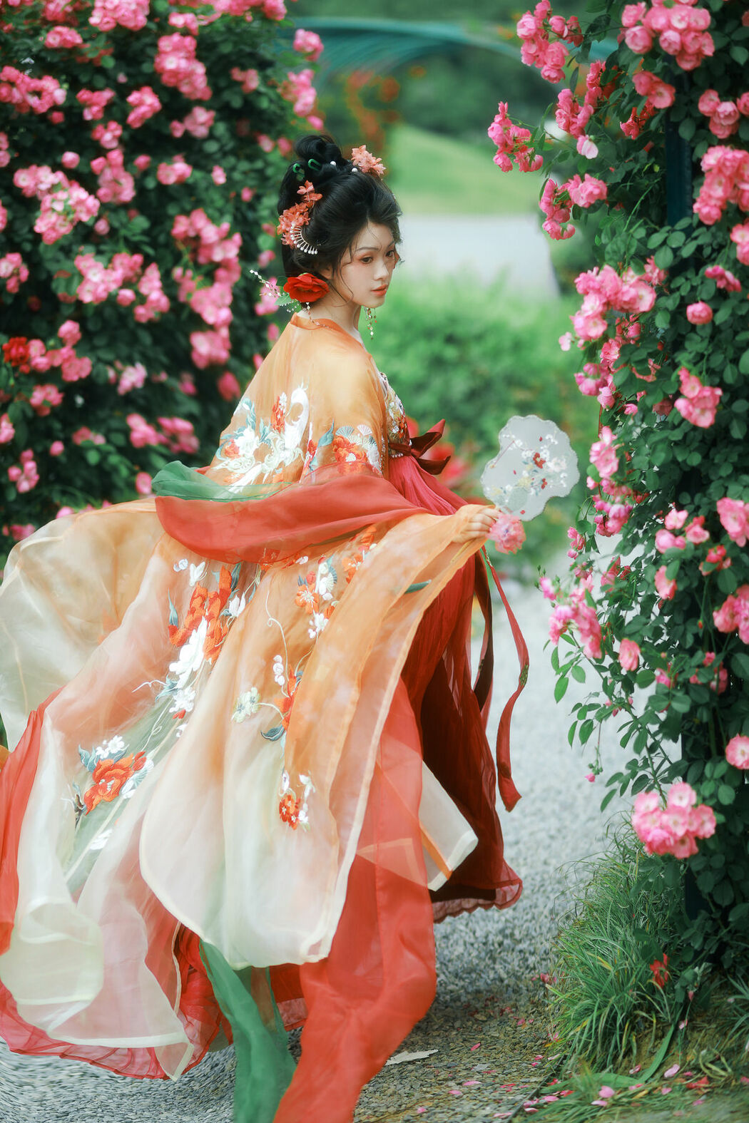 YiTuYu艺图语 Vol.9043 Yue Li (16P)