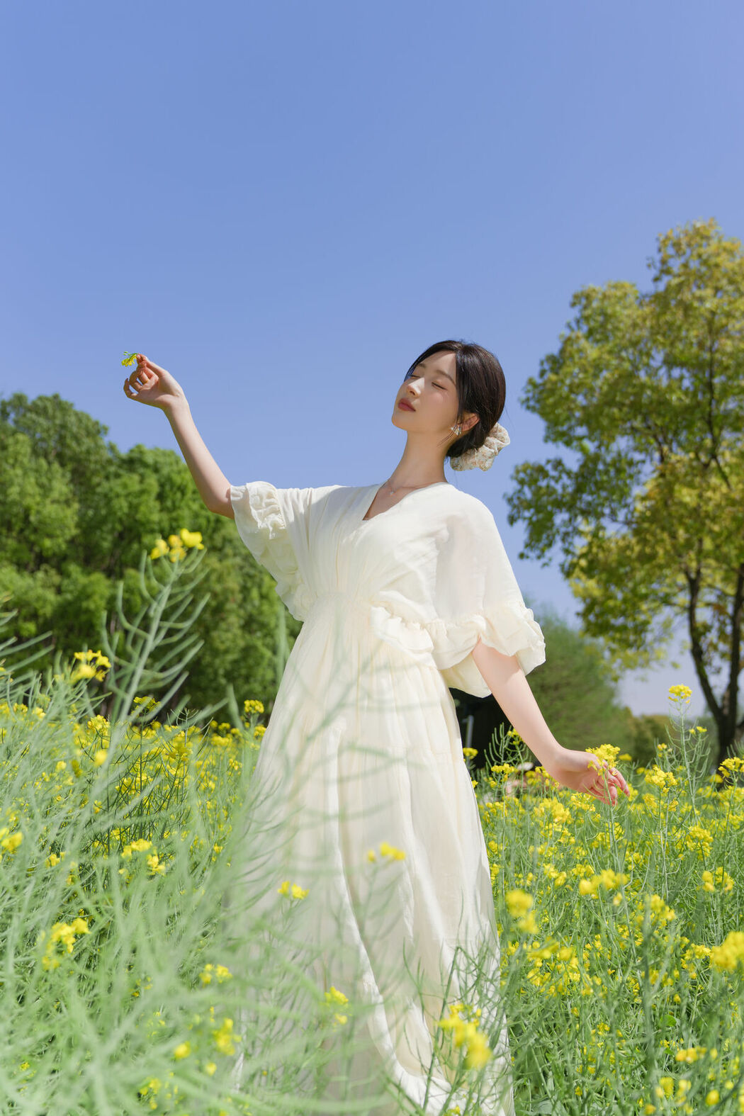 YiTuYu艺图语 Vol.9060 Zhi Zhi Wen (45P)