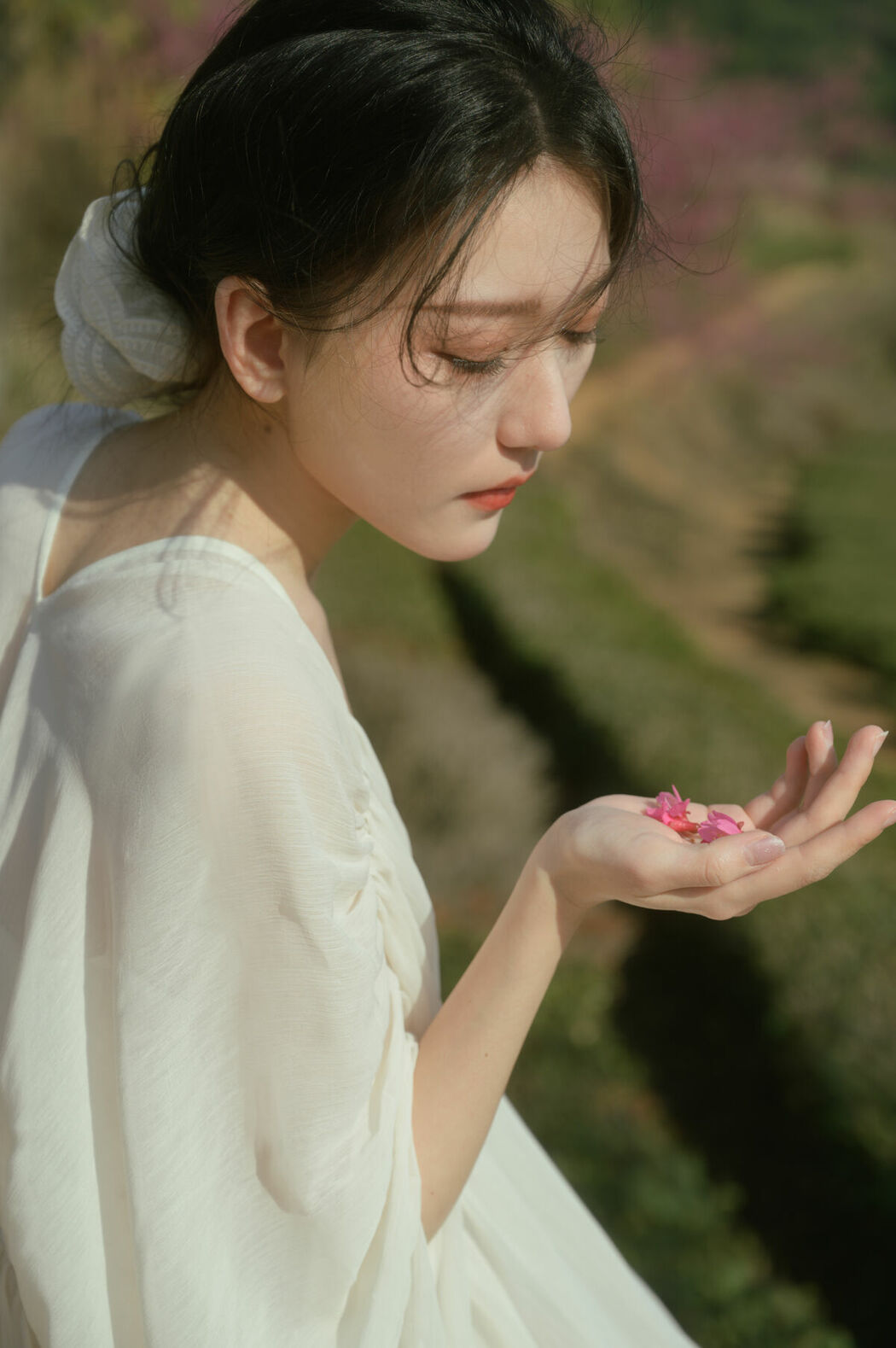 YiTuYu艺图语 Vol.9056 Xiao Yue (28P)