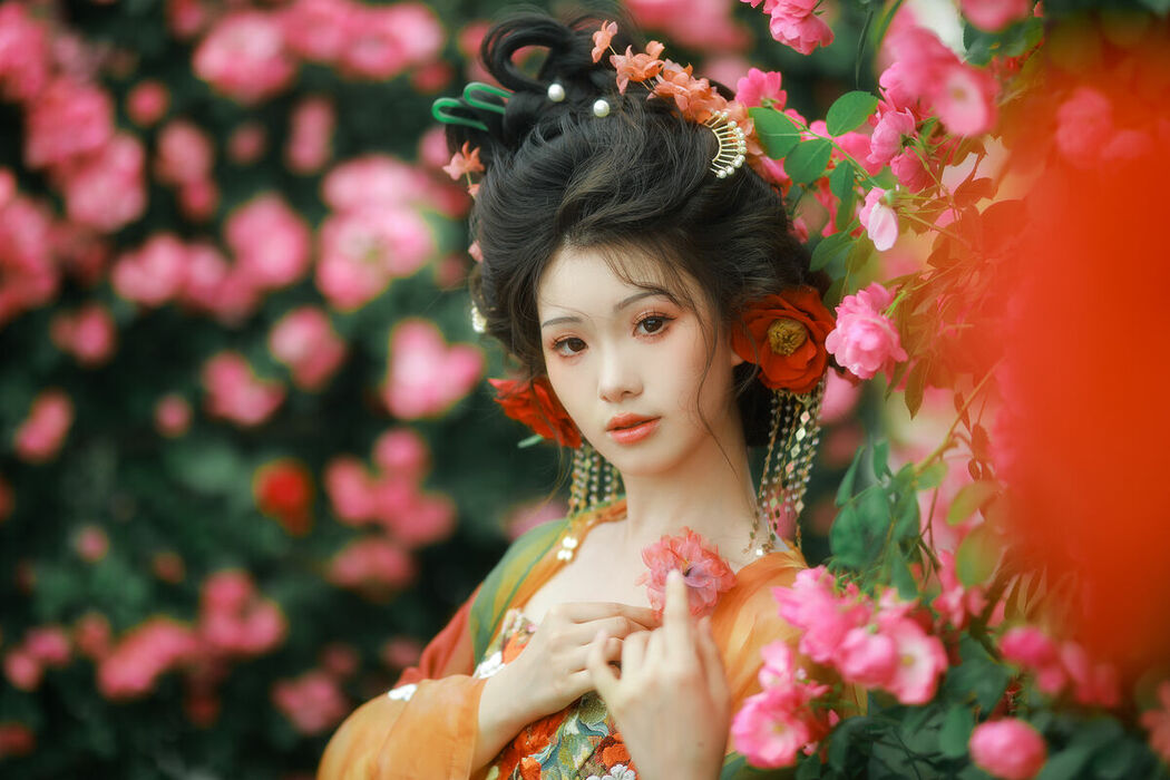 YiTuYu艺图语 Vol.9043 Yue Li (16P)