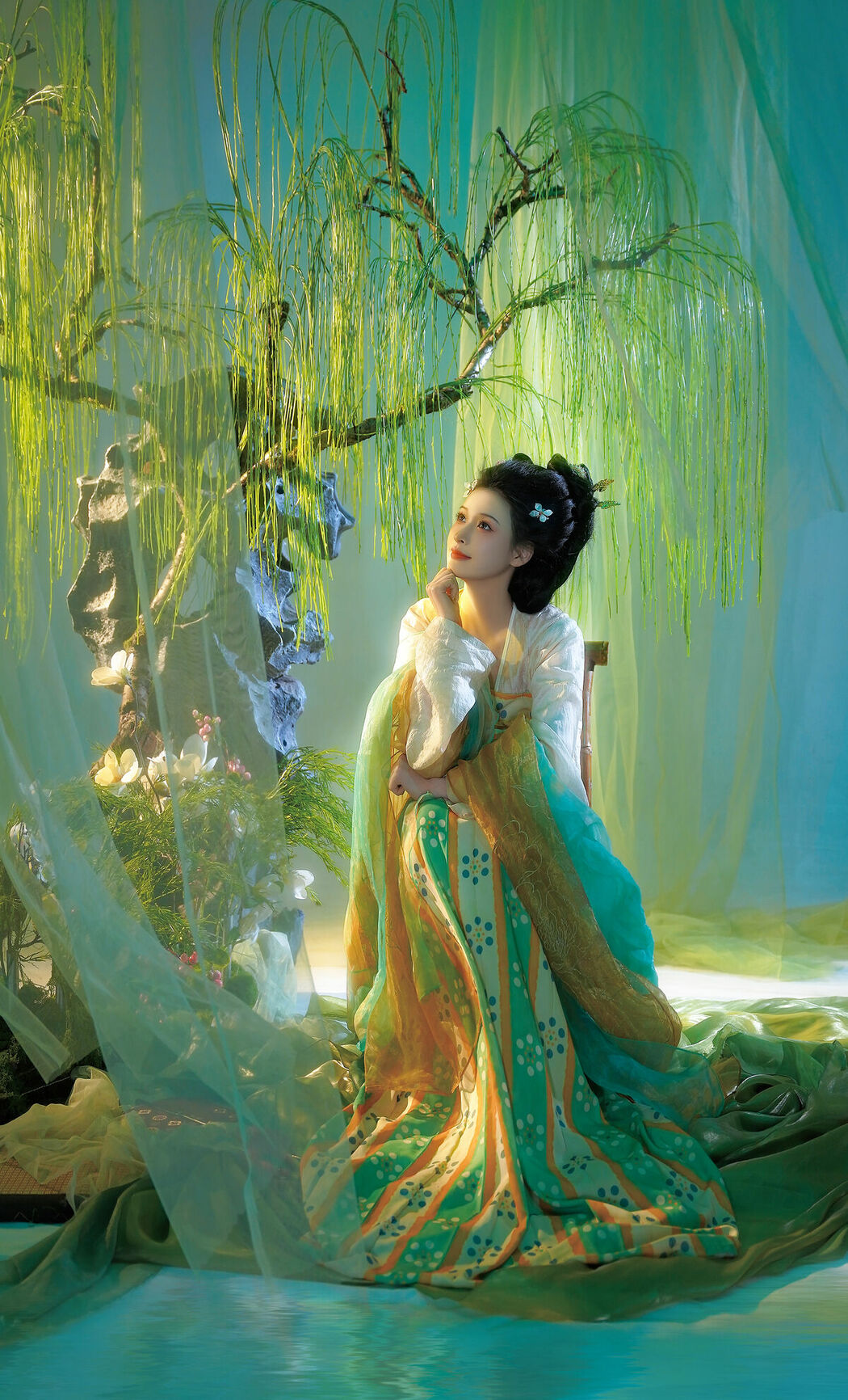 YiTuYu艺图语 Vol.9057 Qi Miao Wei Wei VV (18P)