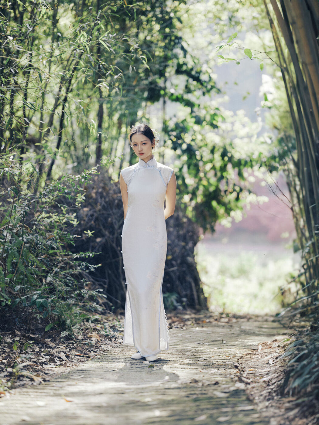 YiTuYu艺图语 Vol.9053 Yao Guai Na Li Tao (24P)