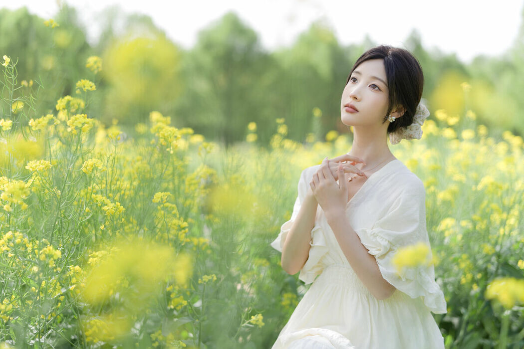 YiTuYu艺图语 Vol.9060 Zhi Zhi Wen (45P)