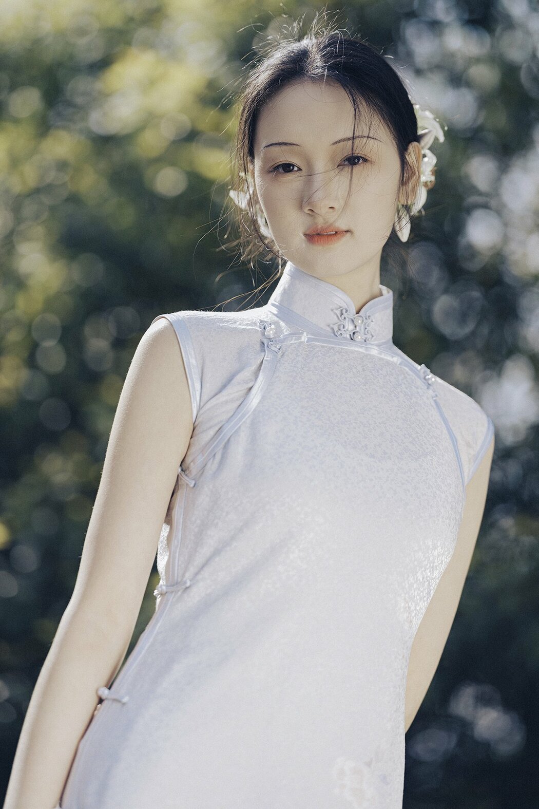YiTuYu艺图语 Vol.9053 Yao Guai Na Li Tao (24P) Cover Photo