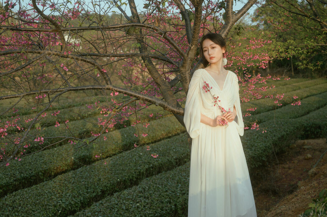 YiTuYu艺图语 Vol.9056 Xiao Yue (28P)