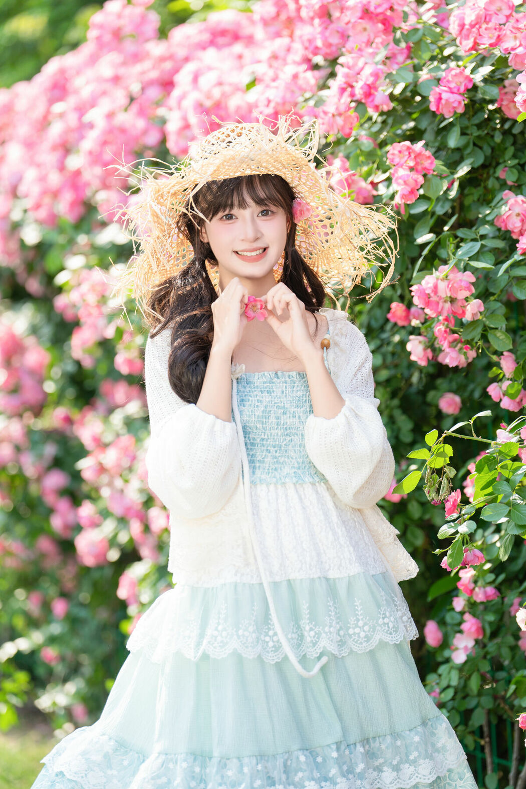 YiTuYu艺图语 Vol.9047 Xia Yu Xiao Nian (36P)