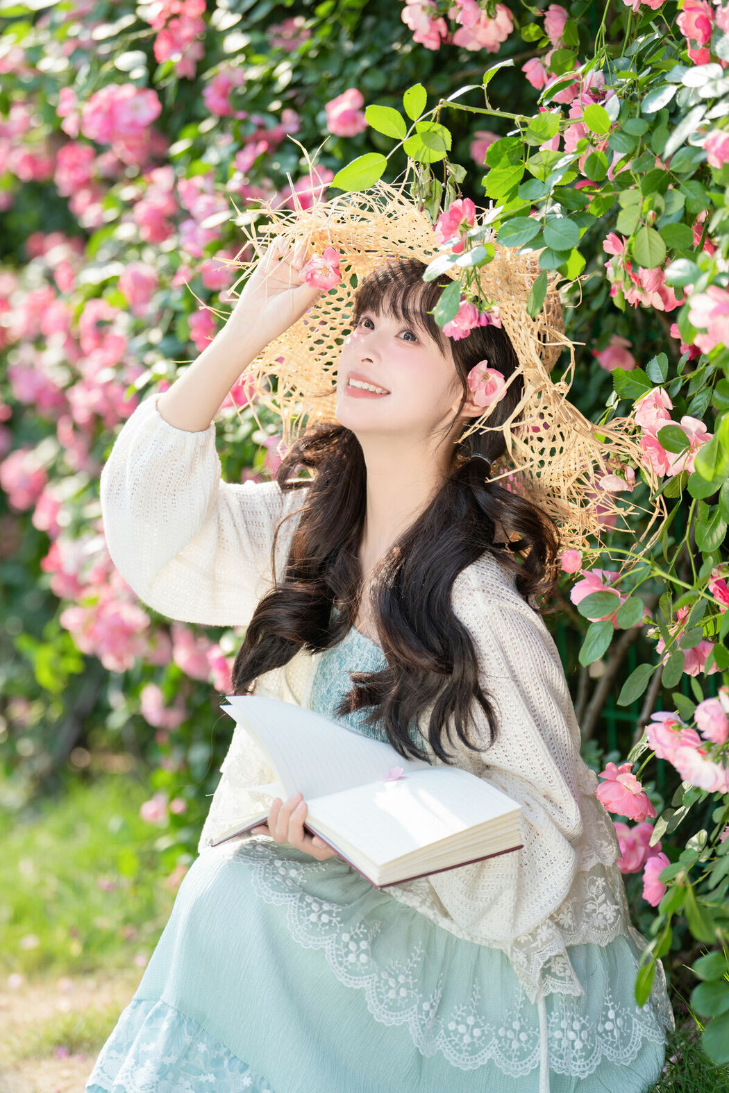 YiTuYu艺图语 Vol.9047 Xia Yu Xiao Nian (36P)