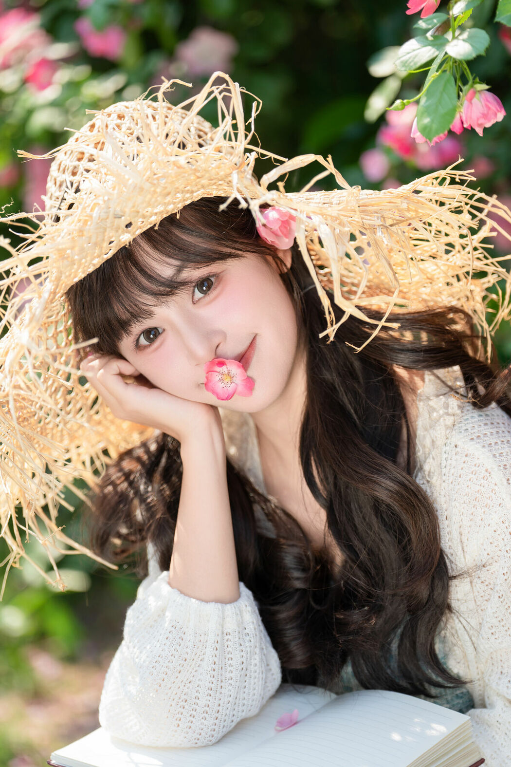 YiTuYu艺图语 Vol.9047 Xia Yu Xiao Nian (36P)