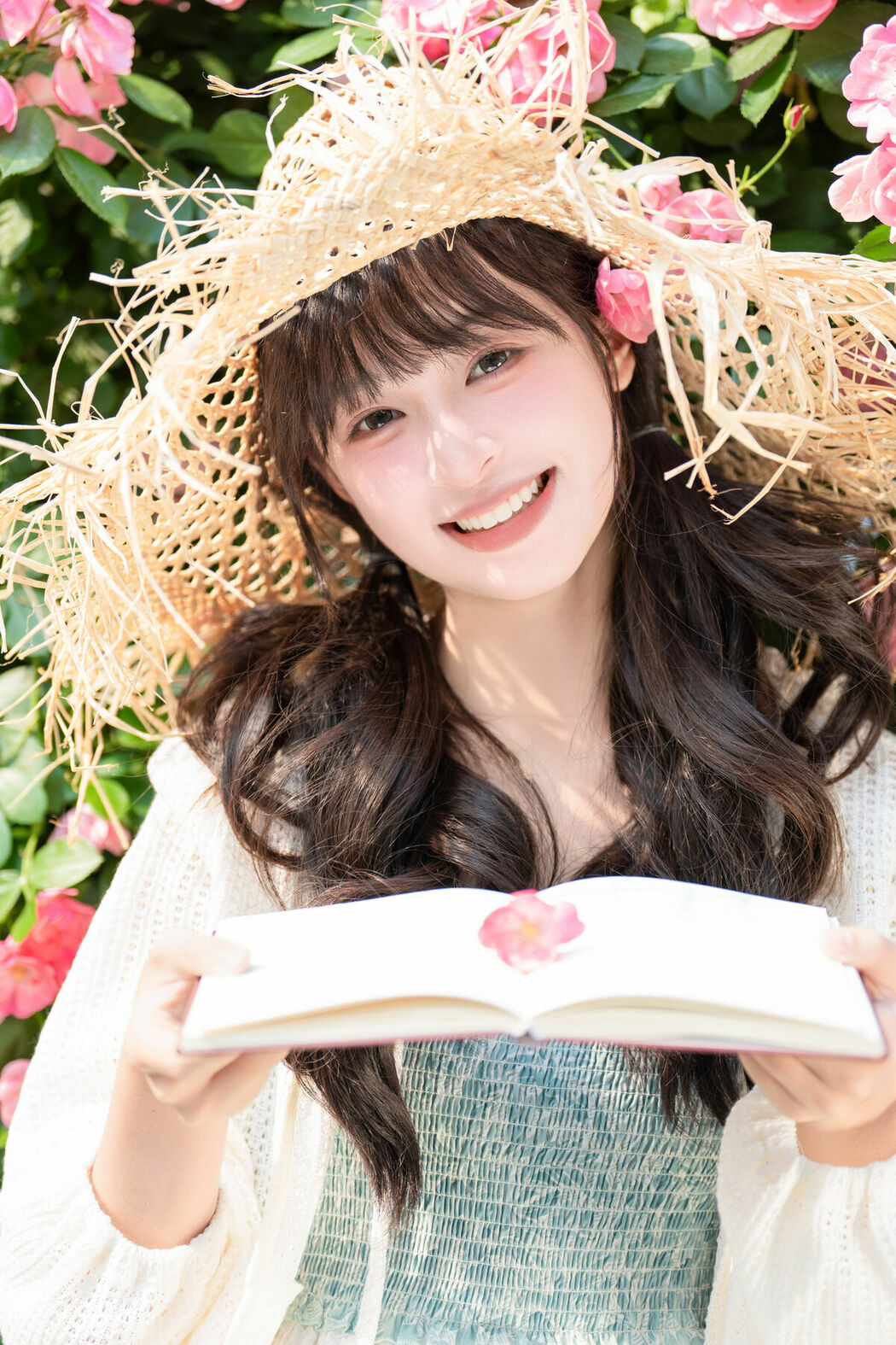 YiTuYu艺图语 Vol.9047 Xia Yu Xiao Nian (36P)