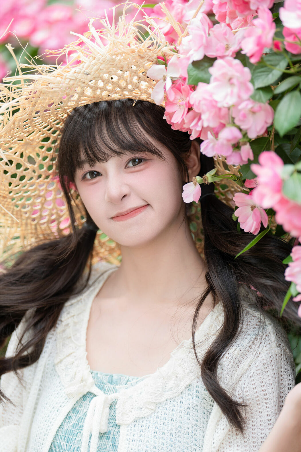 YiTuYu艺图语 Vol.9047 Xia Yu Xiao Nian (36P)