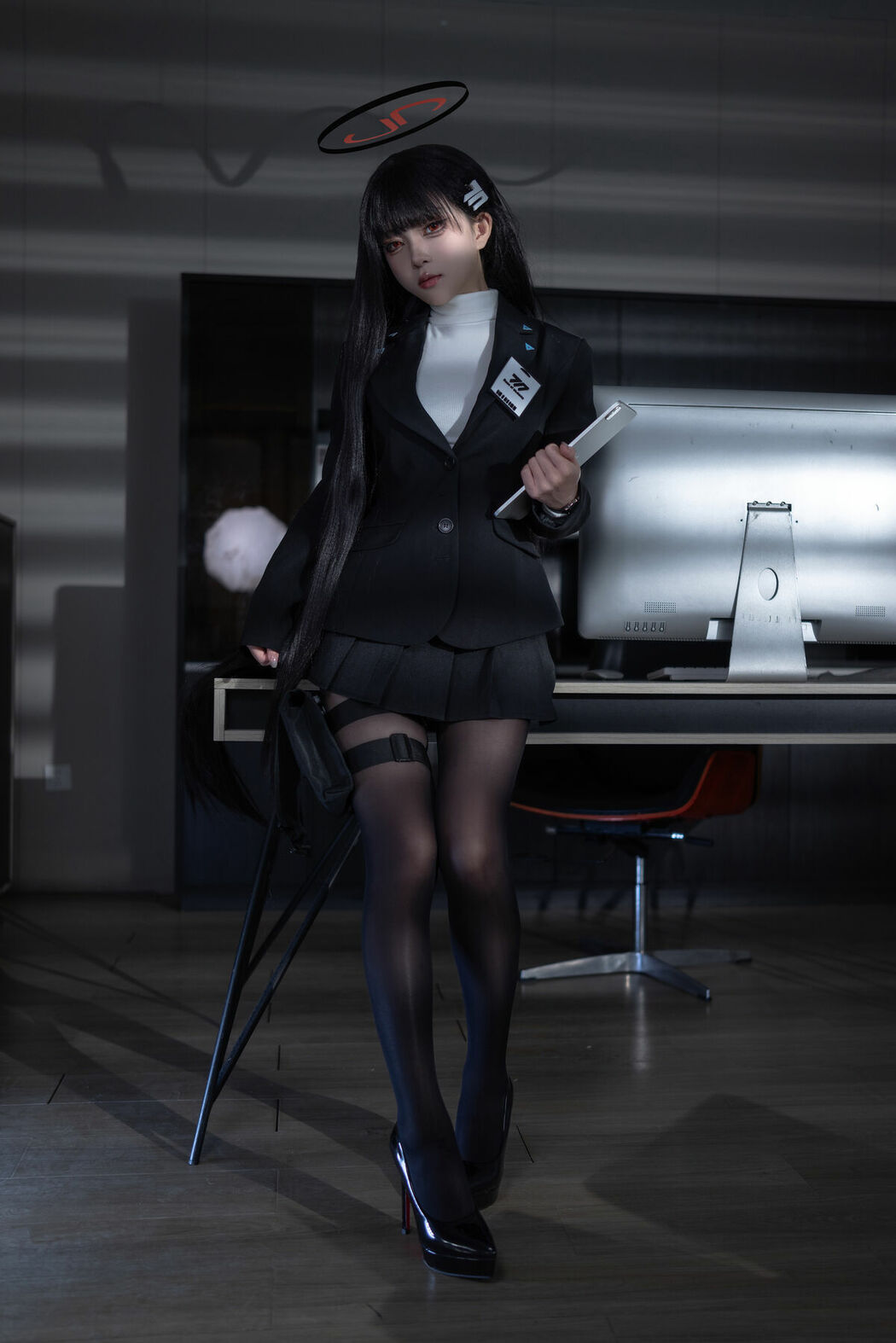 Coser@矢量鱼 – 蔚蓝档案 调月莉音 黑丝OL (37P)