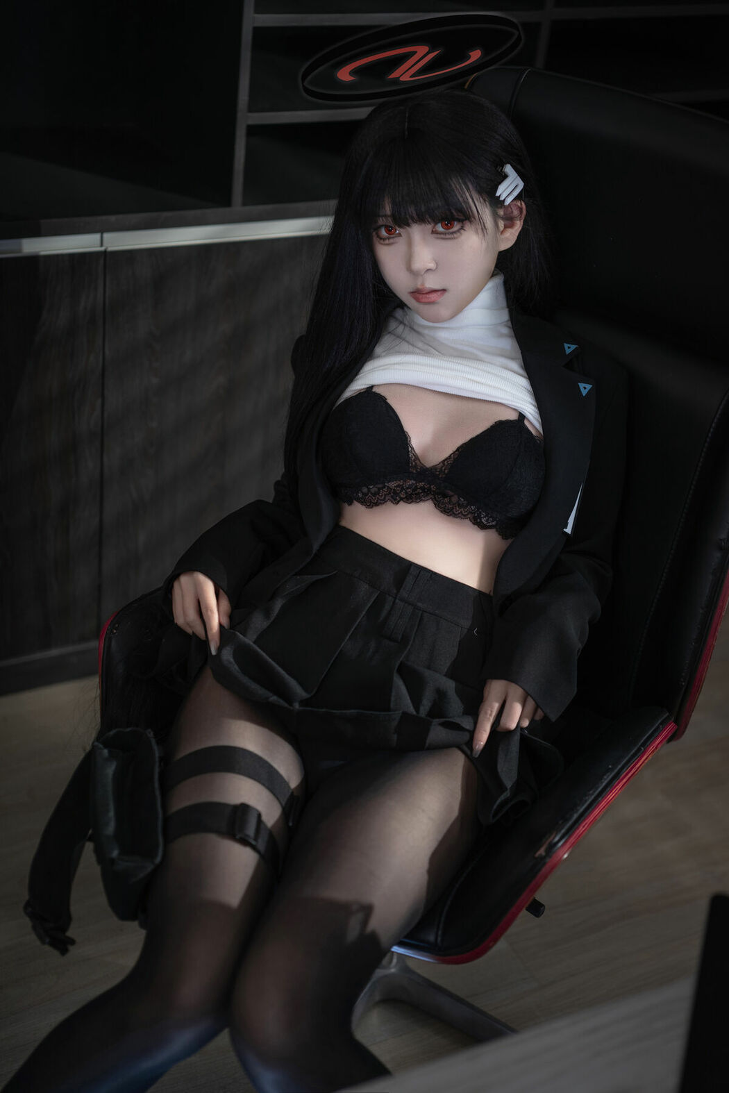 Coser@矢量鱼 – 蔚蓝档案 调月莉音 黑丝OL (37P)