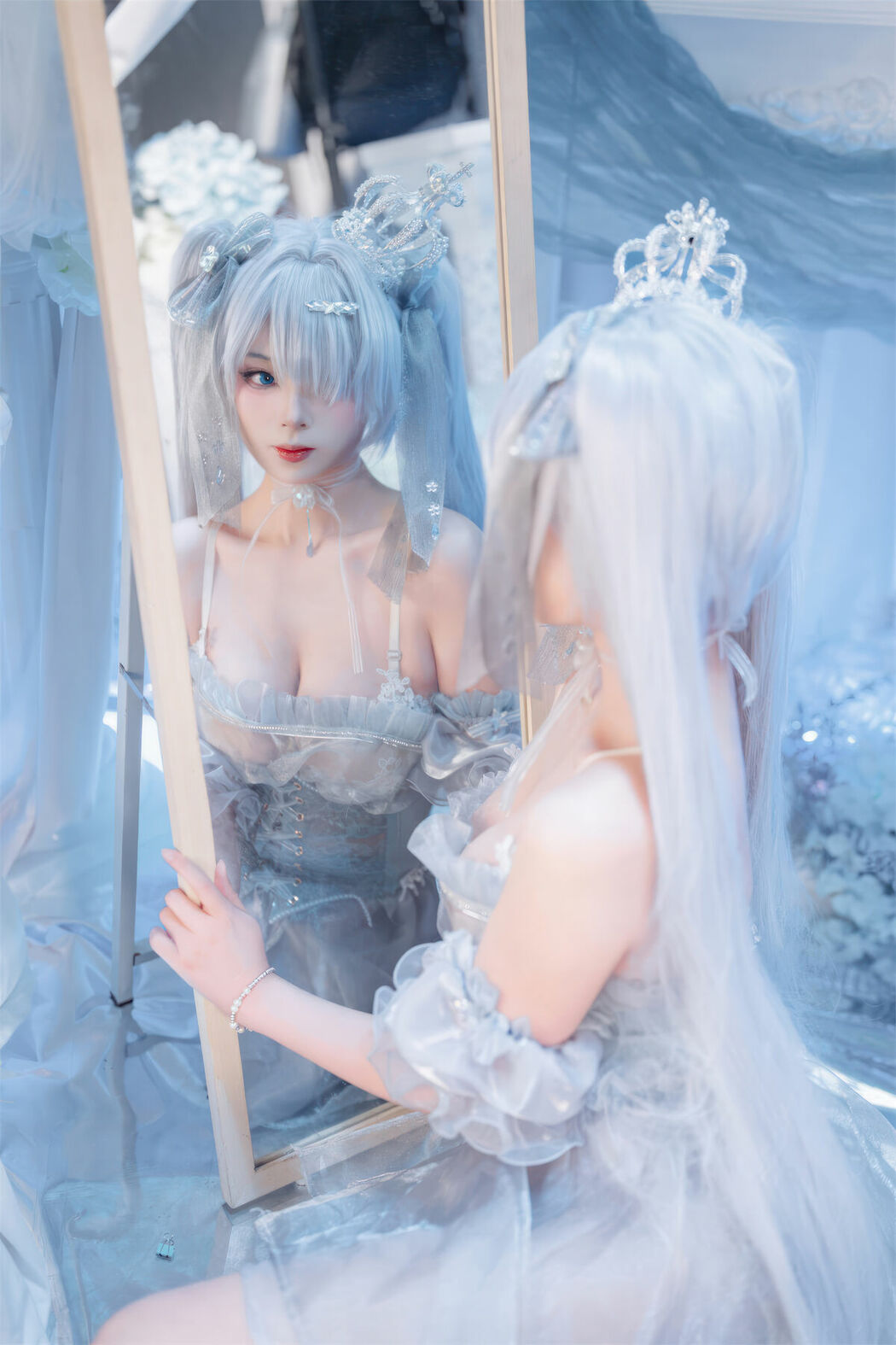 Coser@轩萧学姐 – Nikke胜利女神 灰姑娘 水晶公主 (41P)