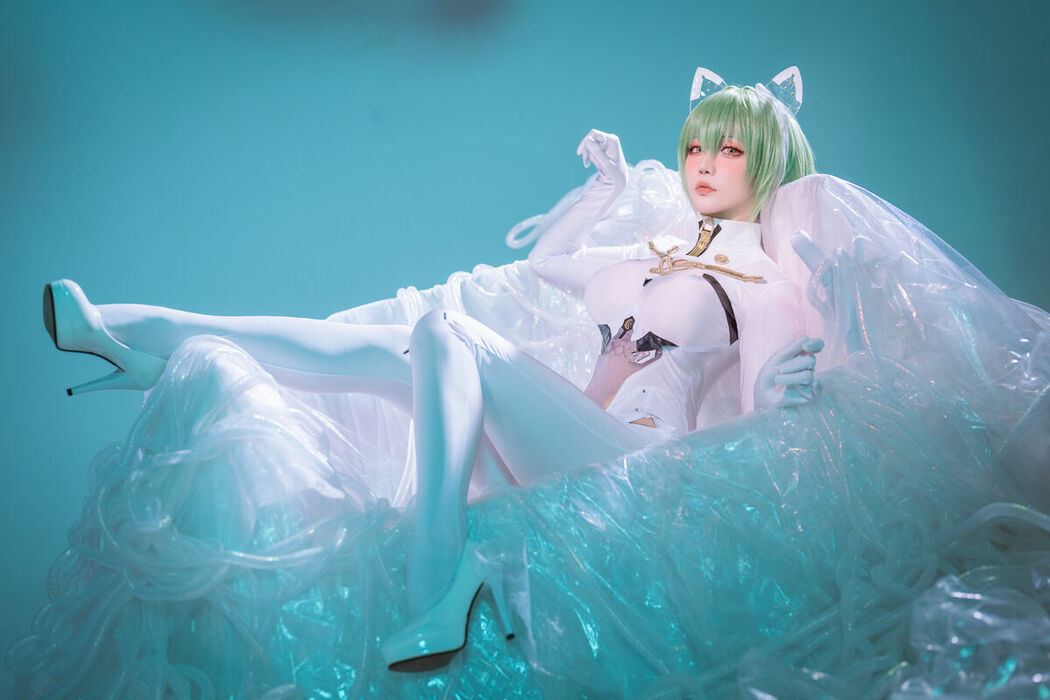 Coser@星之迟迟Hoshilily – 碧蓝航线 纳西莫夫 (35P)