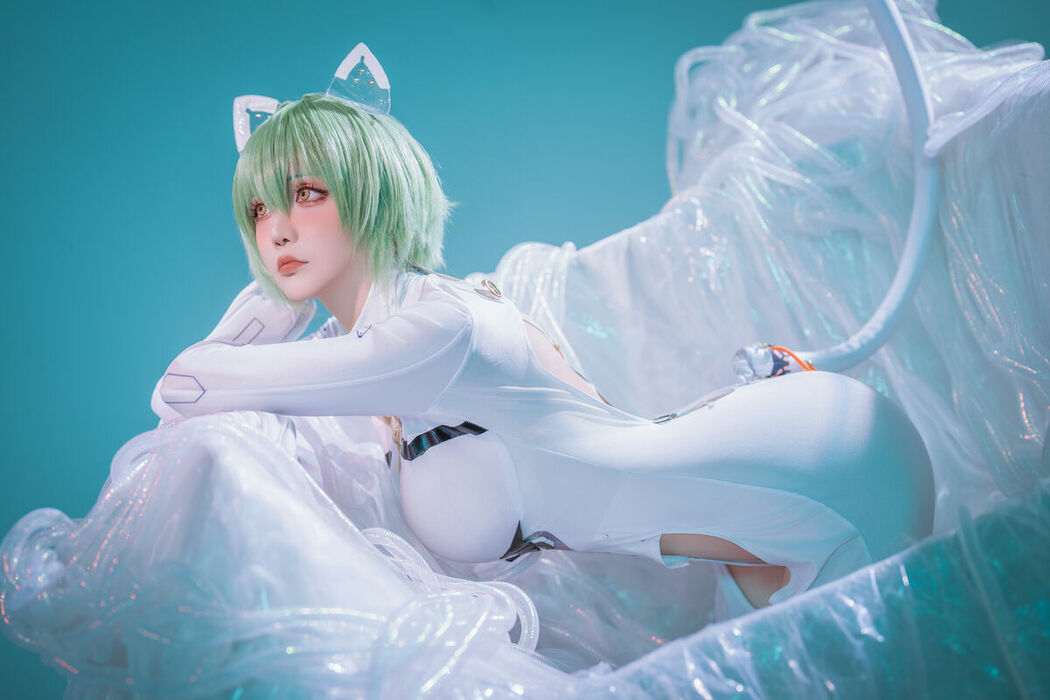 Coser@星之迟迟Hoshilily – 碧蓝航线 纳西莫夫 (35P)